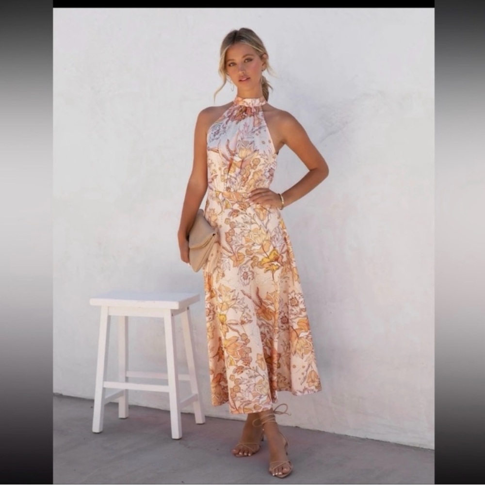 Vici Maysun Floral Satin Maxi Dress